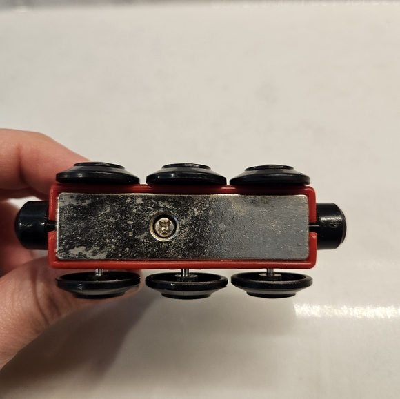 Vintage train caboose and 2000 Playskool fire truck - Picture 4 of 13